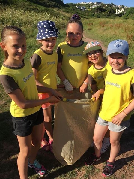 Brownie beach clean